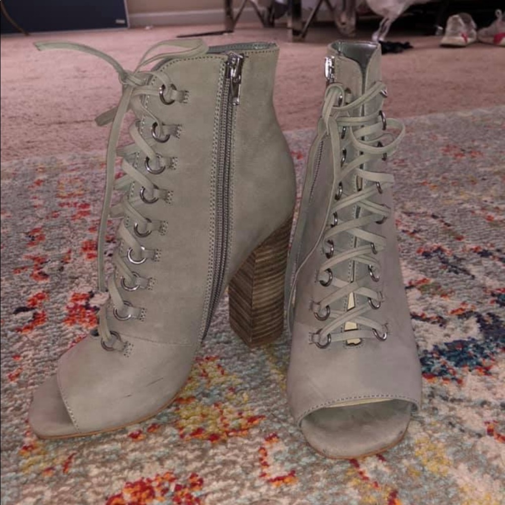 Lace up heeled boots